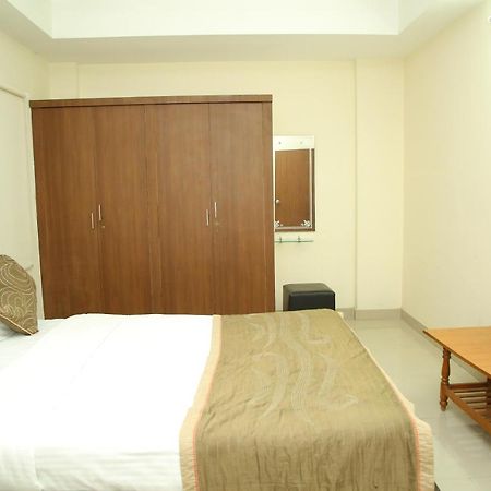 Skyview Suites Hyderabad Exterior foto