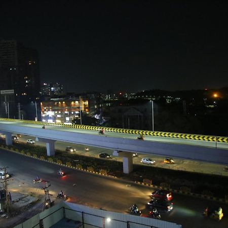 Skyview Suites Hyderabad Exterior foto