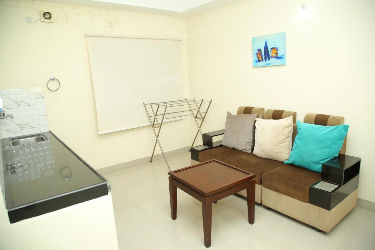 Skyview Suites Hyderabad Exterior foto