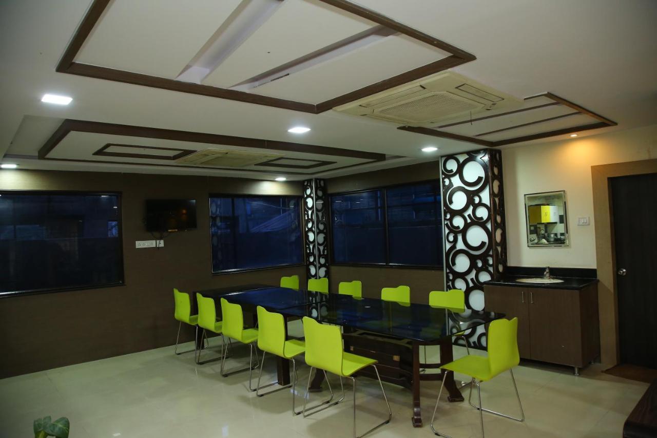 Skyview Suites Hyderabad Exterior foto