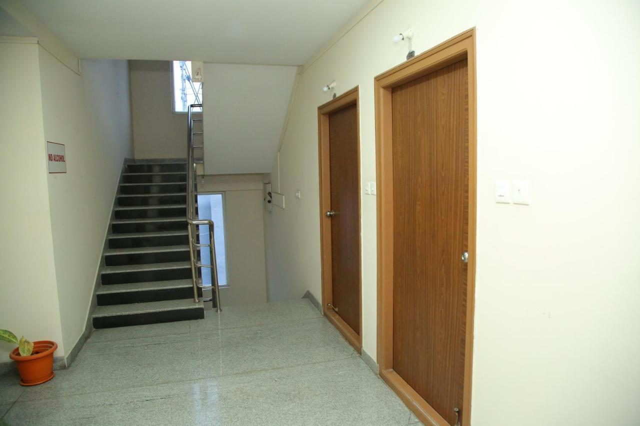 Skyview Suites Hyderabad Exterior foto