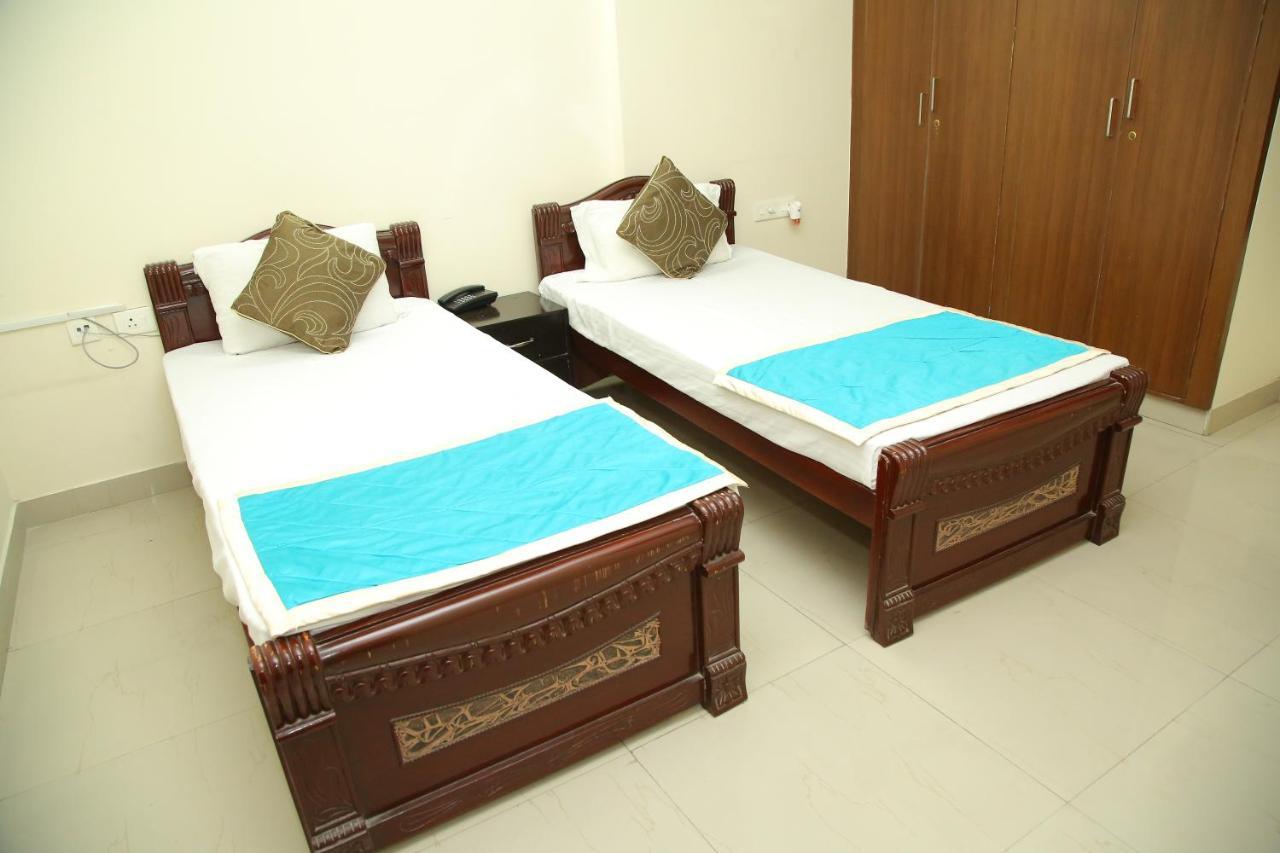 Skyview Suites Hyderabad Exterior foto